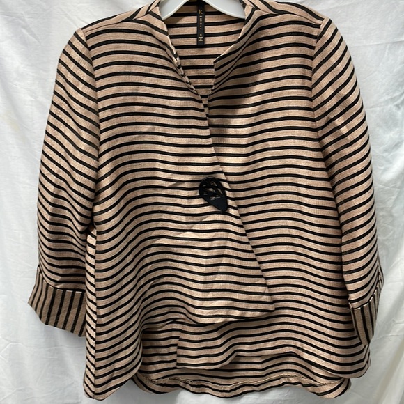 I c by Connie k ladies sz s asymmetrical top ladies sz S - Picture 5 of 7